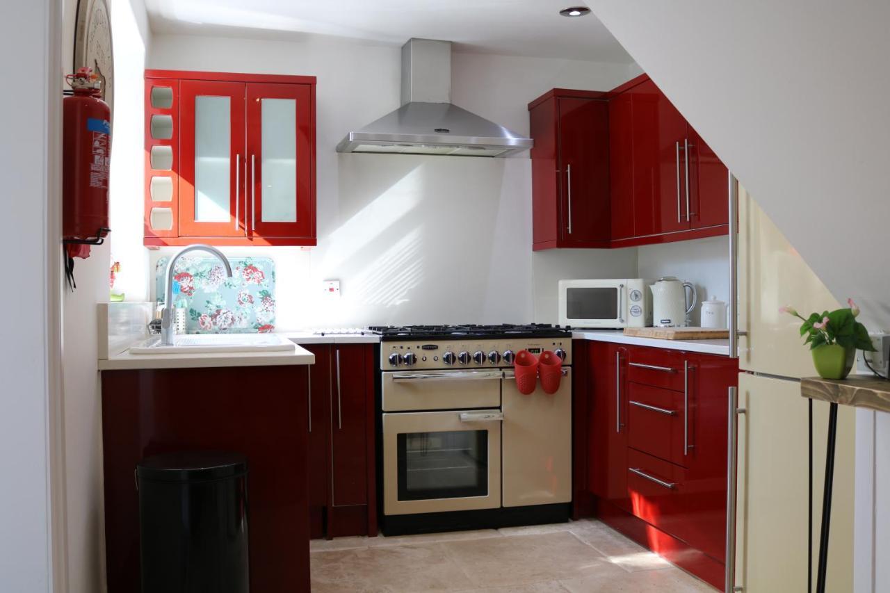 Large Cottage, 3 Beds All En-Suite, Small Village Location Overlooking Mousehole Πενζάνς Εξωτερικό φωτογραφία