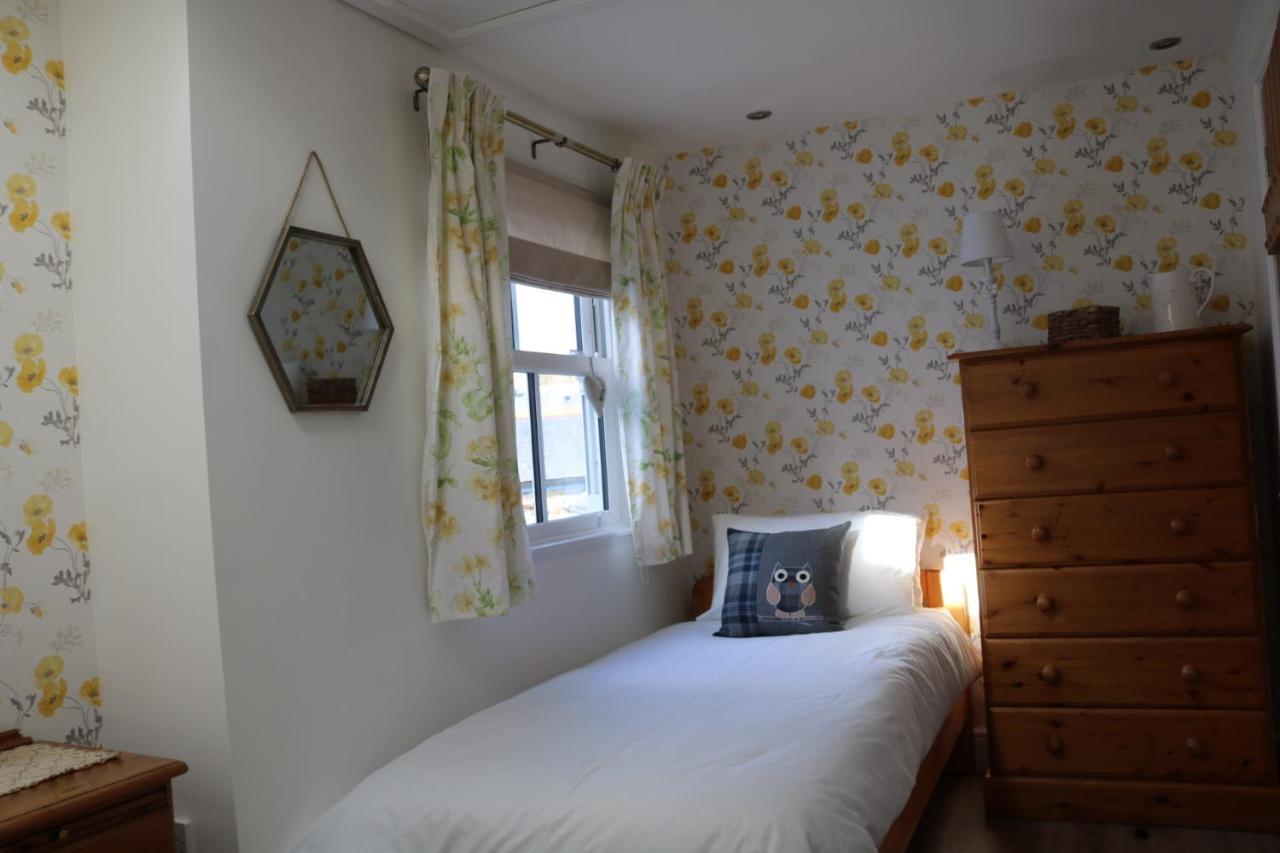 Large Cottage, 3 Beds All En-Suite, Small Village Location Overlooking Mousehole Πενζάνς Εξωτερικό φωτογραφία